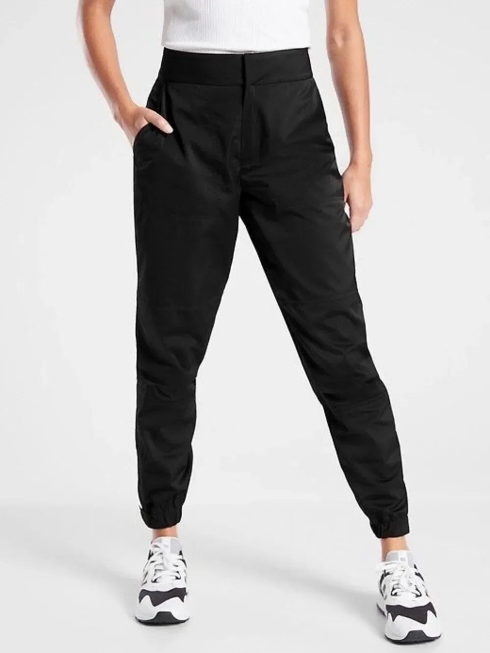 ✨Athleta Radiant Black Sz 2 Joggers✨